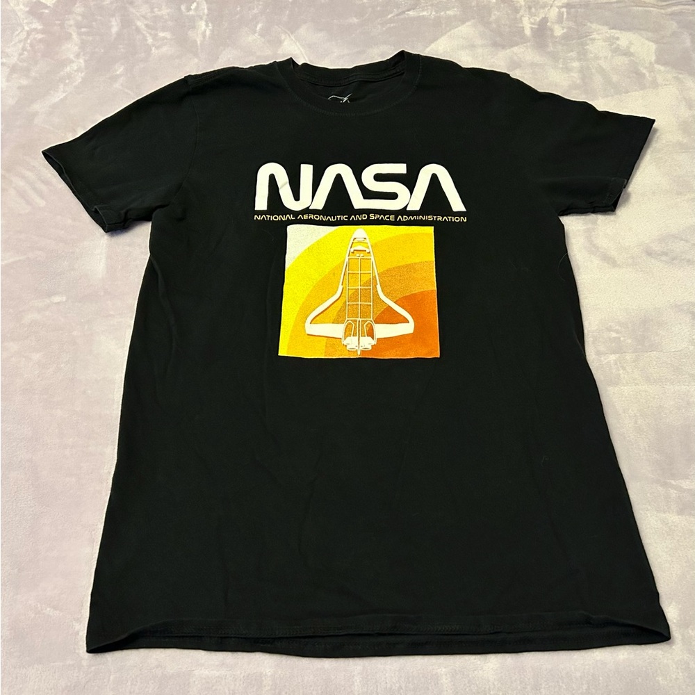 ✨✨ NASA Graphic Tee ✨✨